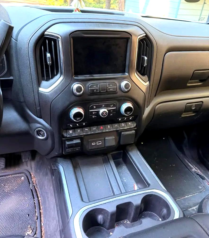 Before: Center console & cupholders, GMC Sierra AT4